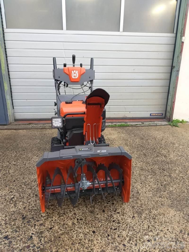 Husqvarna ST420 Kar püskürtücüler