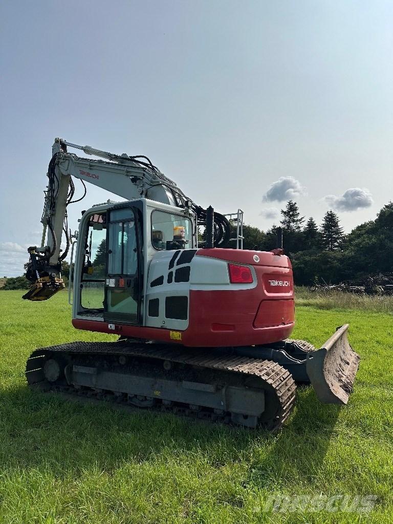 Takeuchi TB 2150 R Paletli ekskavatörler