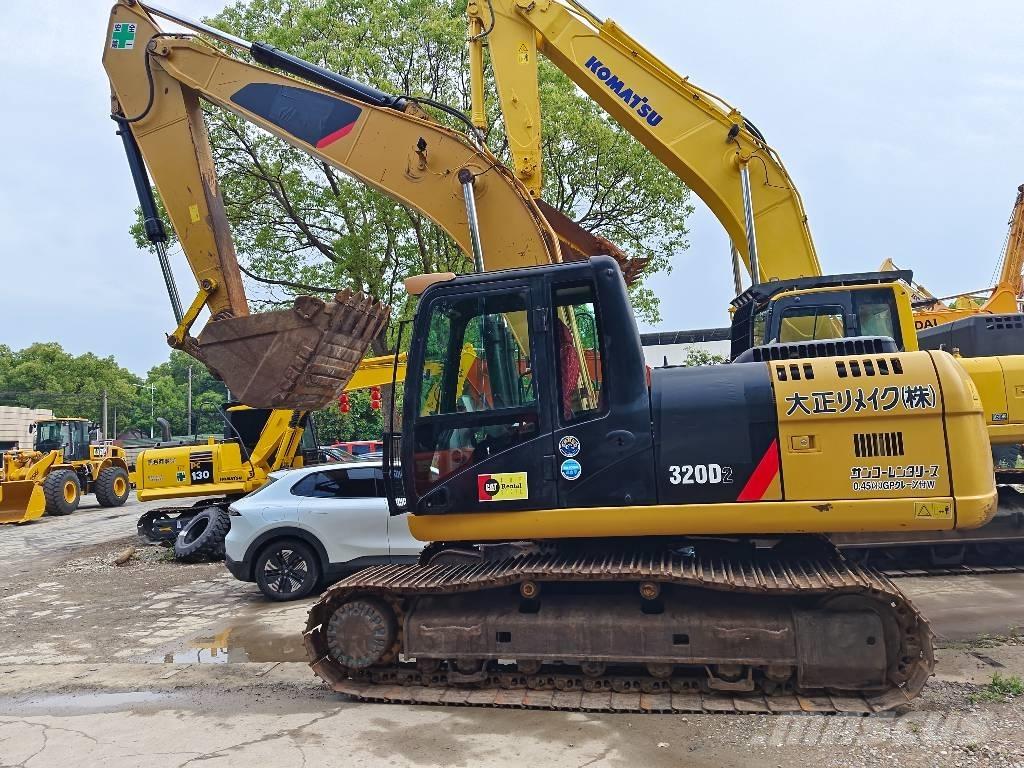 CAT 320 D2 Paletli ekskavatörler