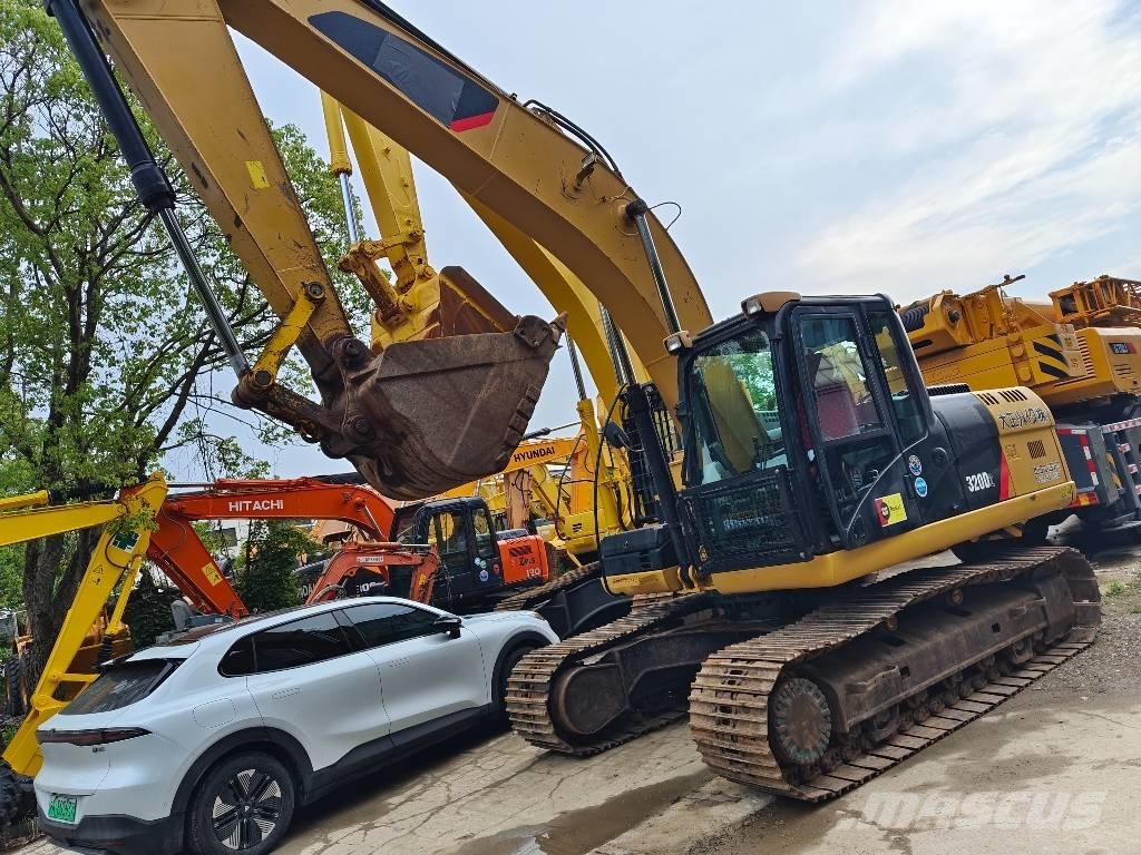 CAT 320 D2 Paletli ekskavatörler