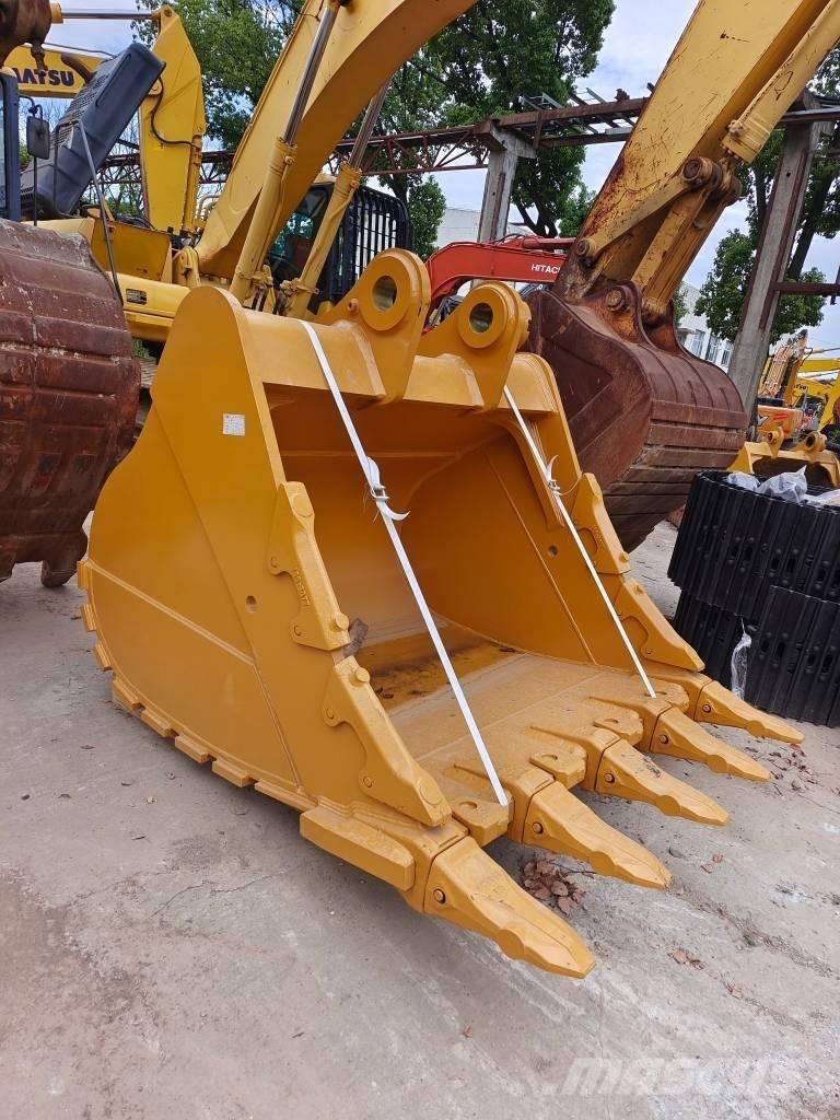 Komatsu PC 200-8N1 Paletli ekskavatörler