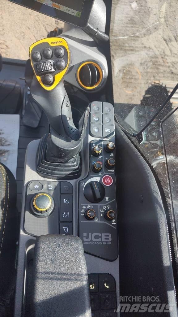 JCB 140 X Paletli ekskavatörler