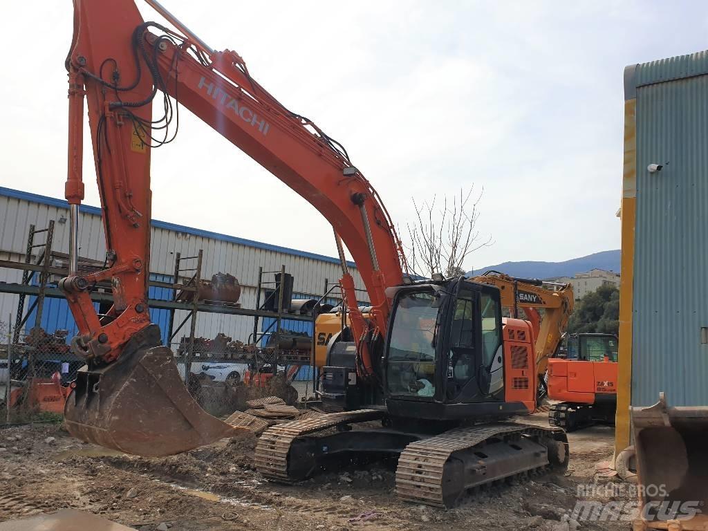 Hitachi ZX225USLC Paletli ekskavatörler