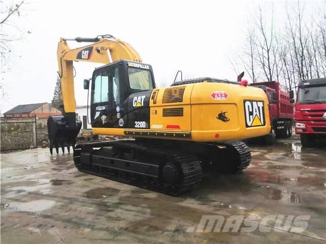 CAT 320D Paletli ekskavatörler