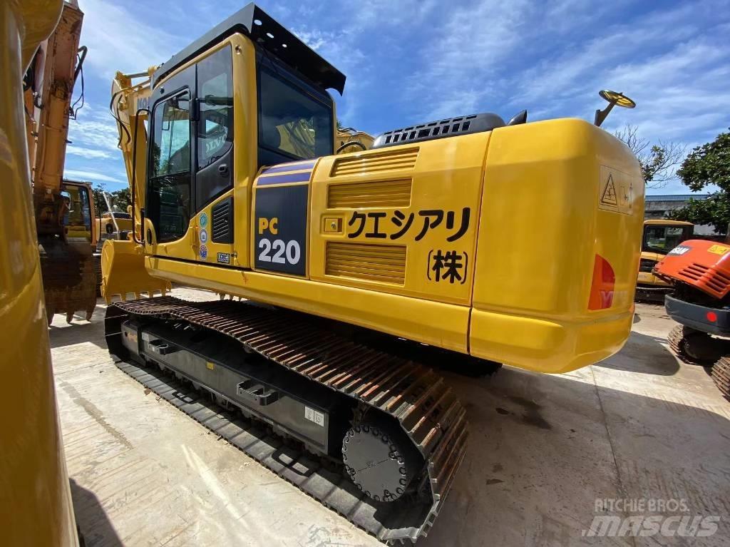 Komatsu PC220-7 Paletli ekskavatörler