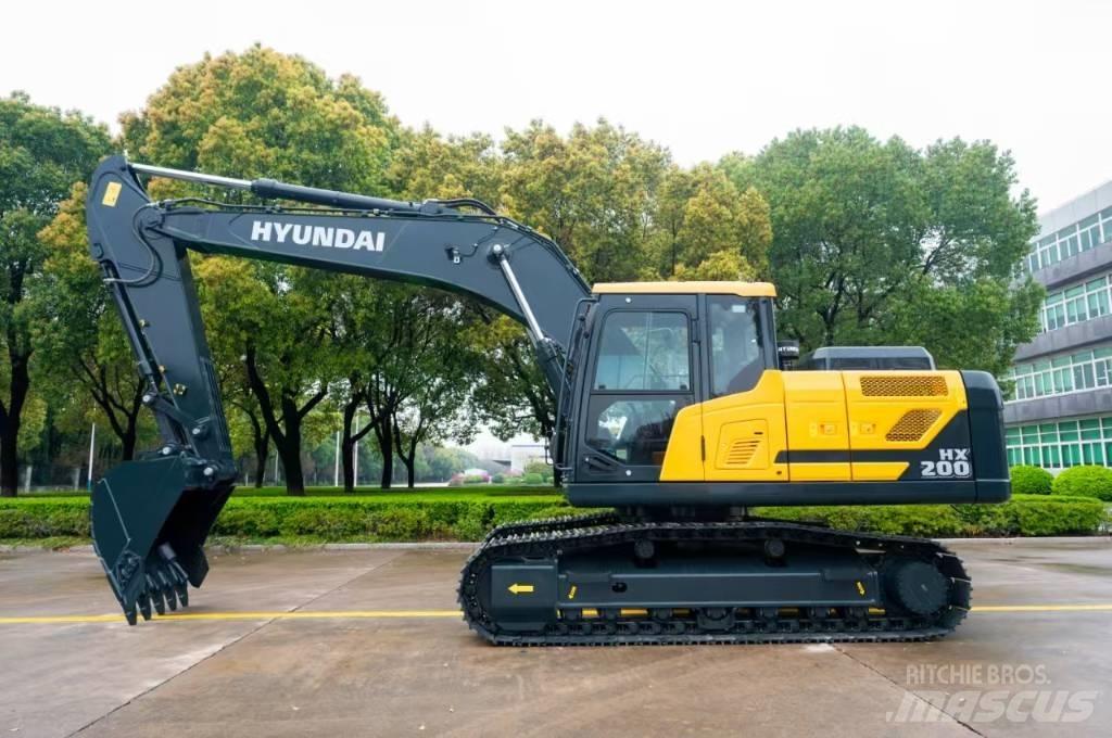 Hyundai HX 220 N Paletli ekskavatörler
