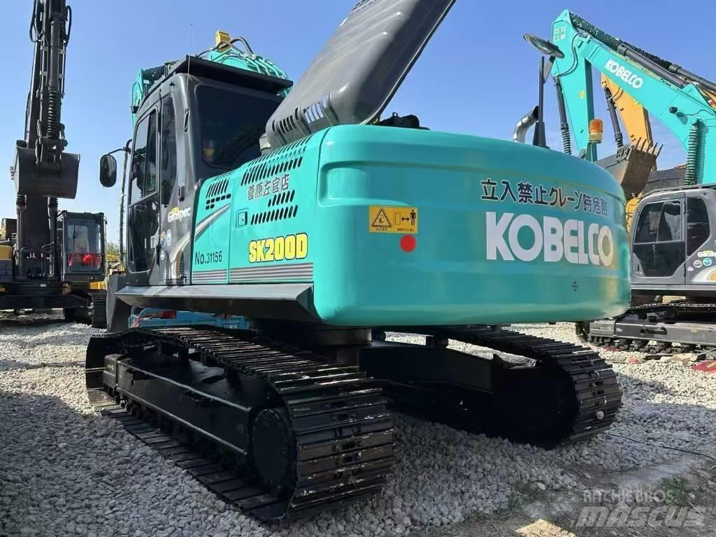 Kobelco SK 200 LC I Paletli ekskavatörler