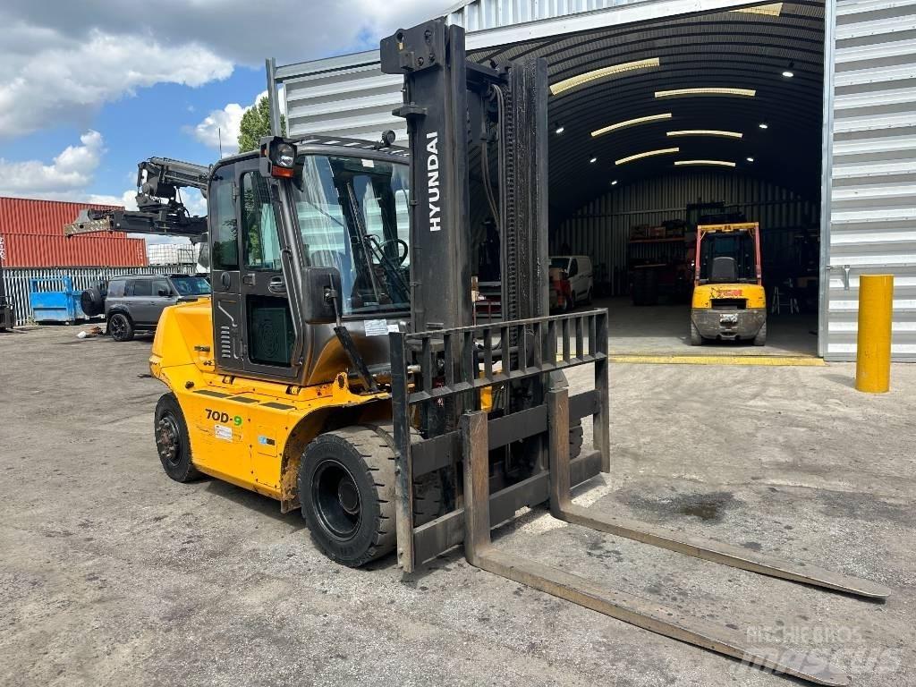 Hyundai 70 D-9 Dizel forkliftler