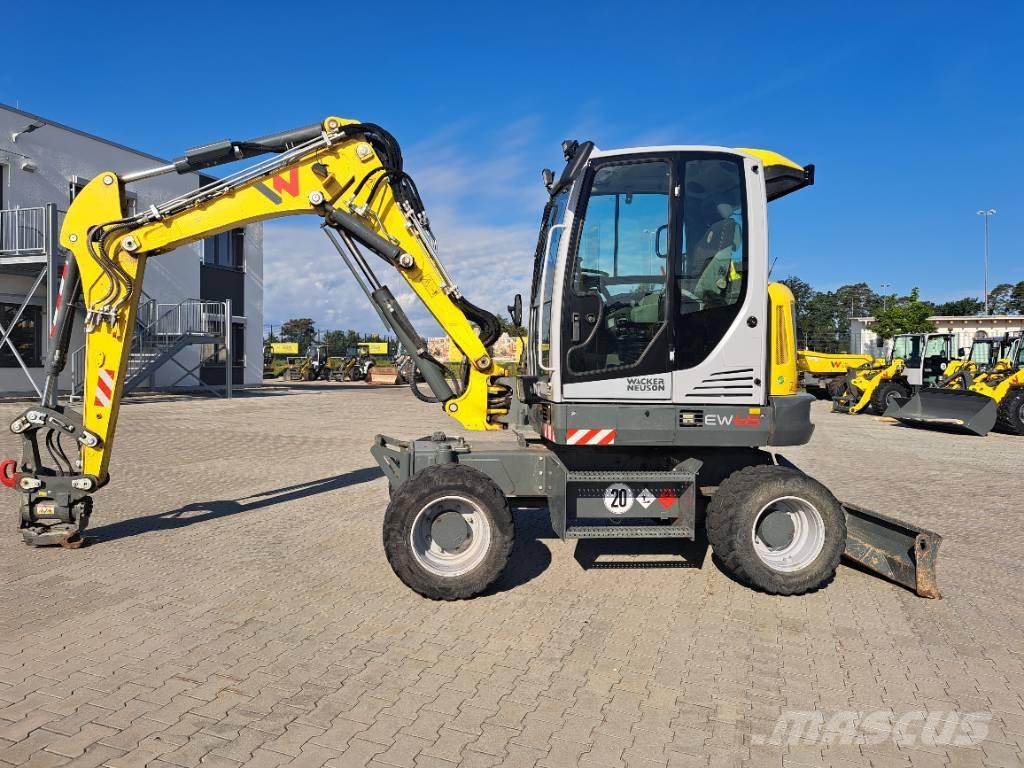 Wacker Neuson EW65 Lastik tekerli ekskavatörler