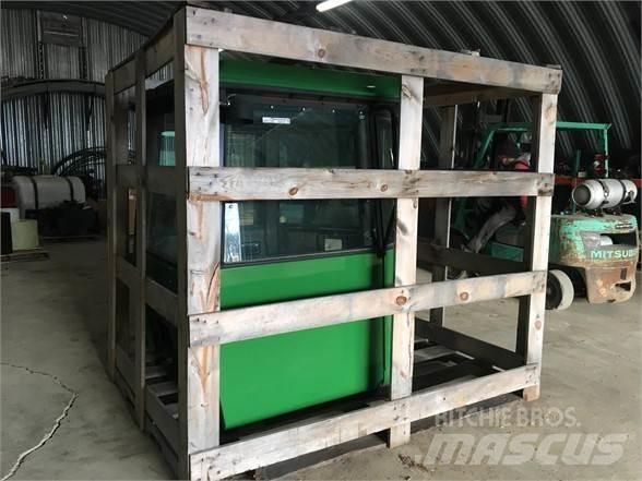 John Deere  Kabin
