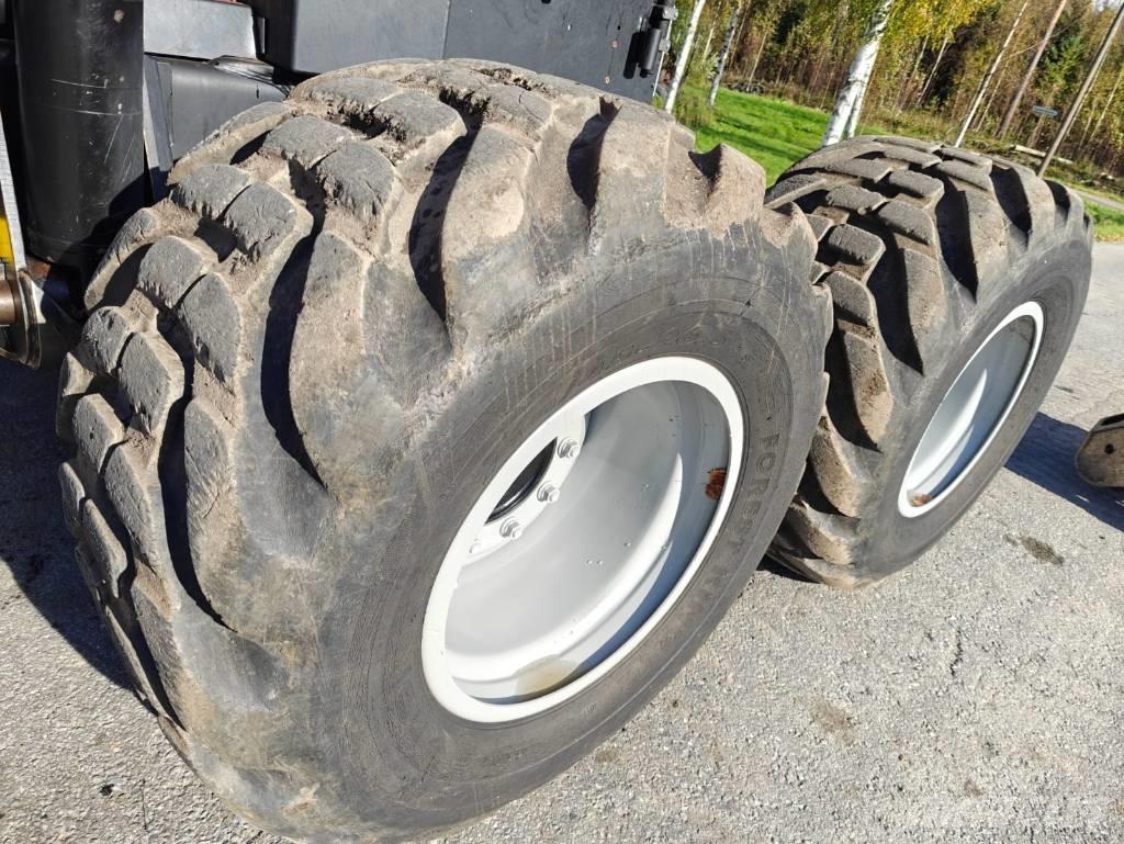 Komatsu 931 Biçerdöverler