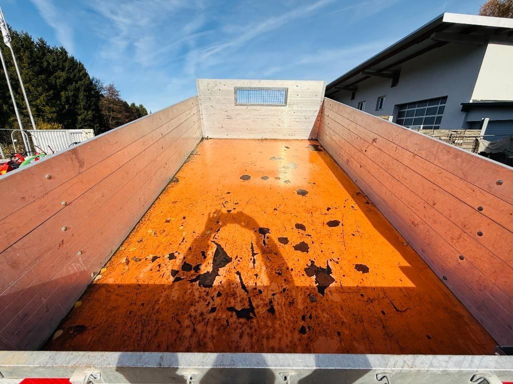 Lindner Unitrac 82S Diger yol bakim makinalari