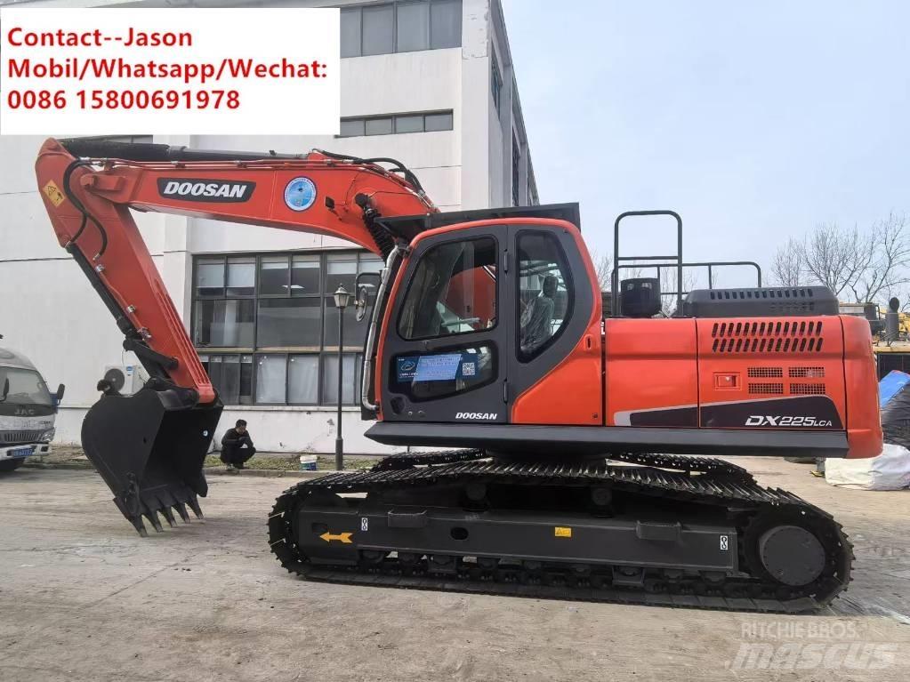 Doosan DX 225 LCA Paletli ekskavatörler