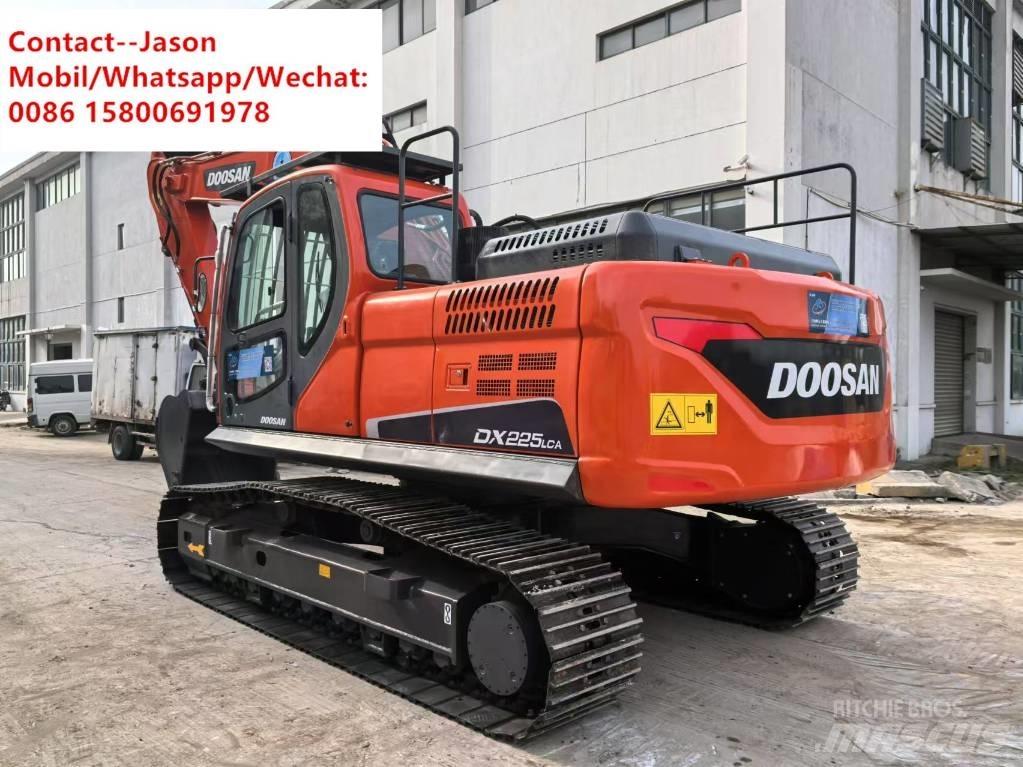 Doosan DX 225 LCA Paletli ekskavatörler