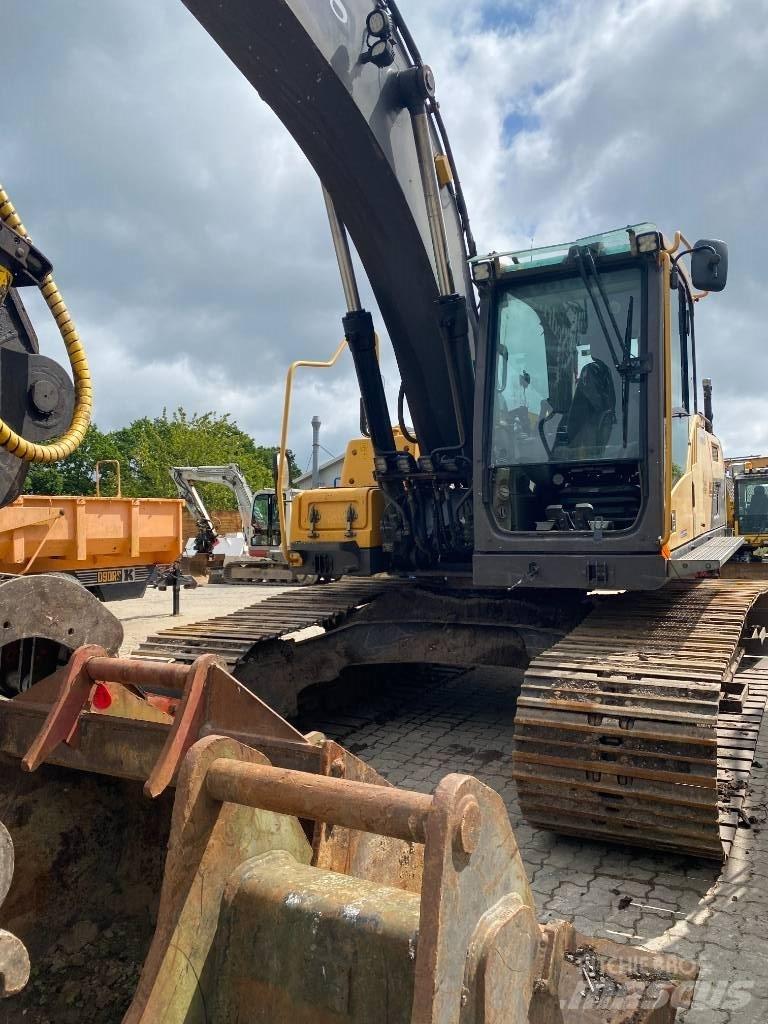 Volvo EC 220 D Paletli ekskavatörler