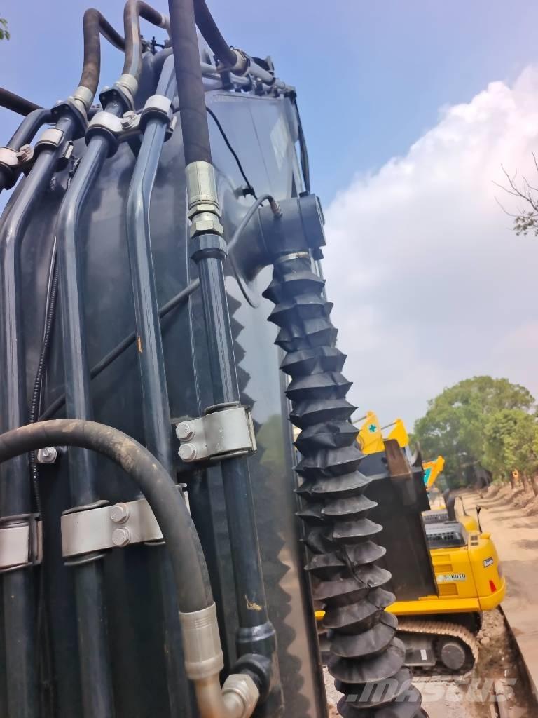 Hyundai HX 220 Paletli ekskavatörler