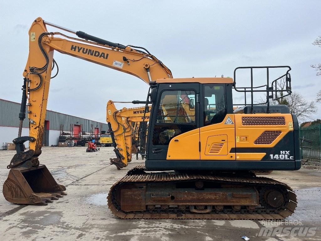 Hyundai HX140LC Paletli ekskavatörler