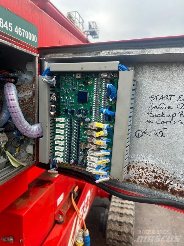 Teupen LEO36T Körüklü personel platformları