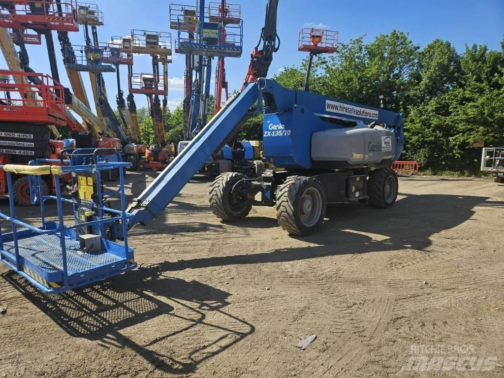 Genie ZX 135/70 Körüklü personel platformları
