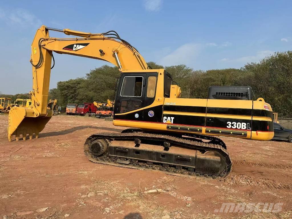 CAT 330B Paletli ekskavatörler