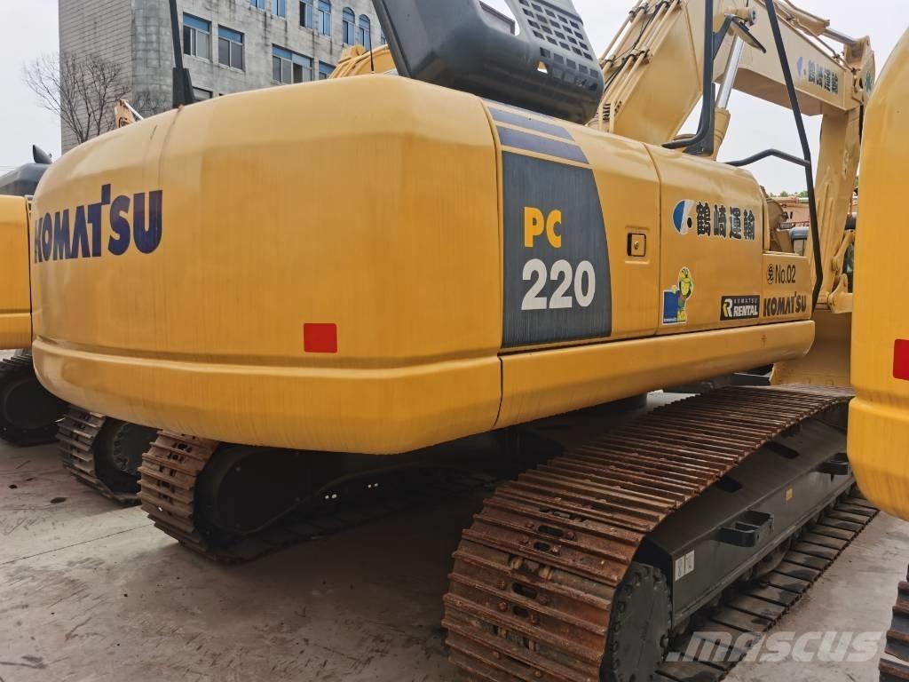 Komatsu PC 220-8 Paletli ekskavatörler