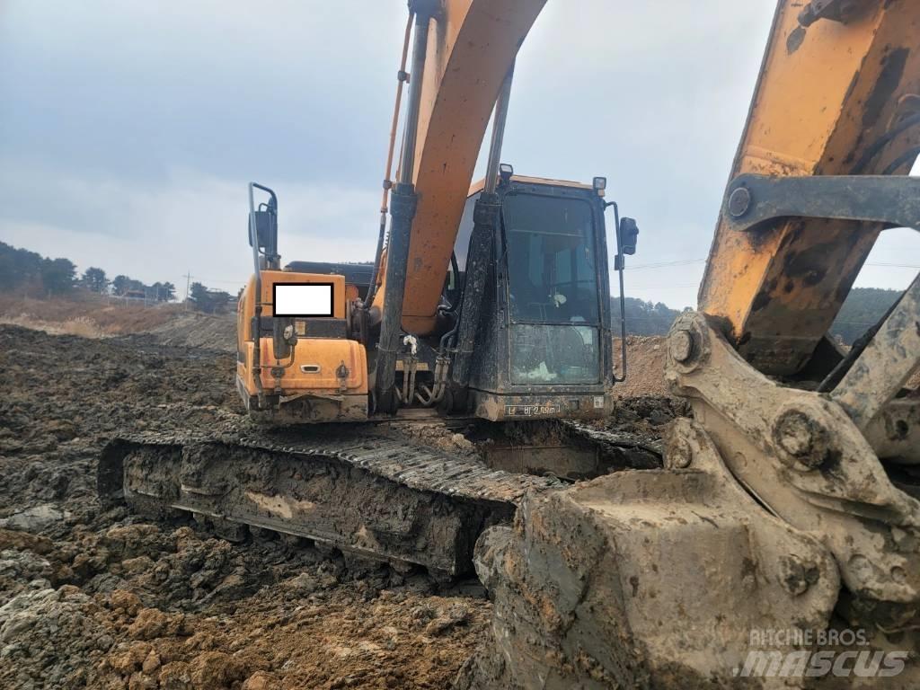 Hyundai HX 220 Paletli ekskavatörler