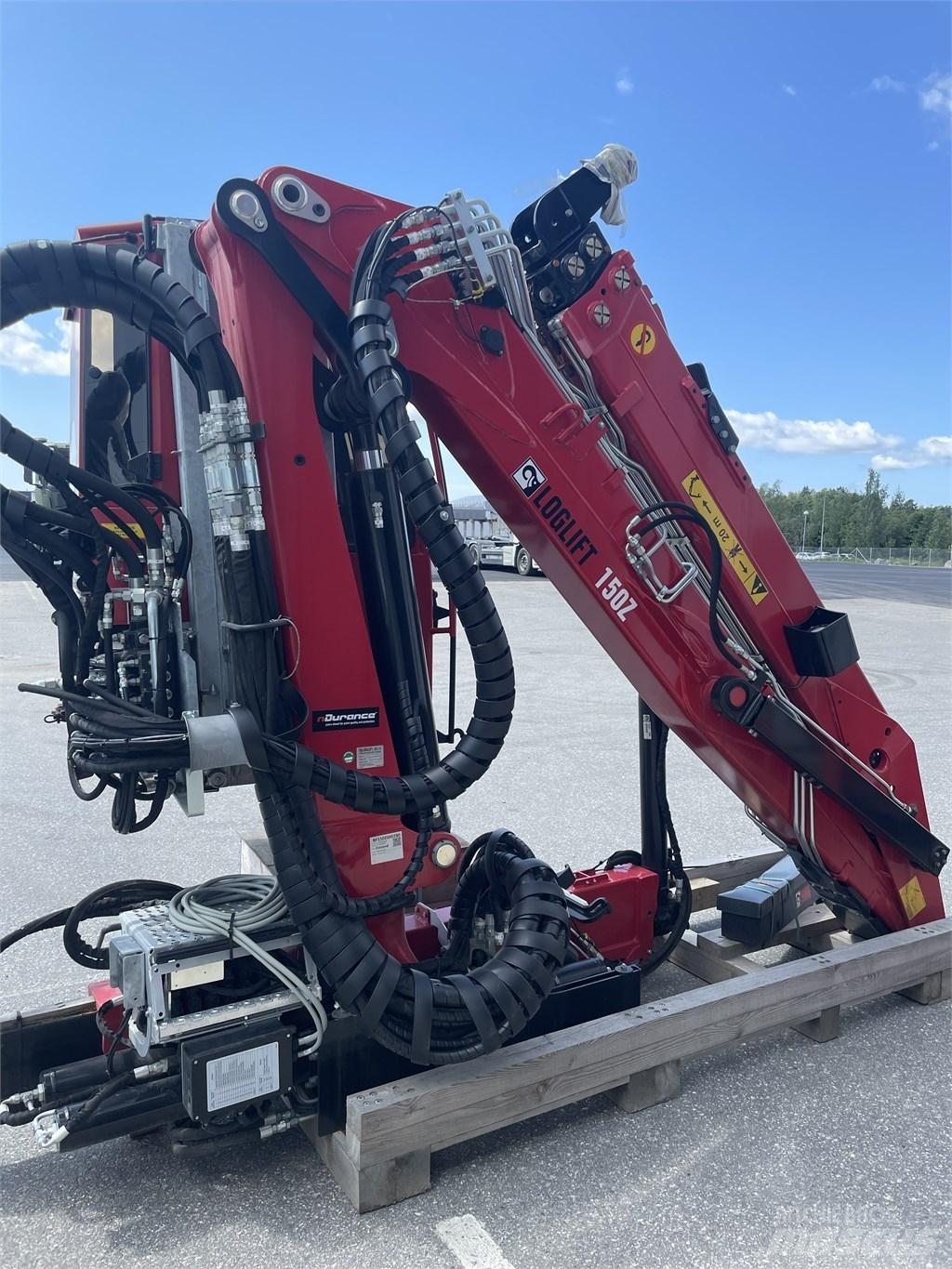 Loglift F150ZTi9.5 Tomruk vinçleri