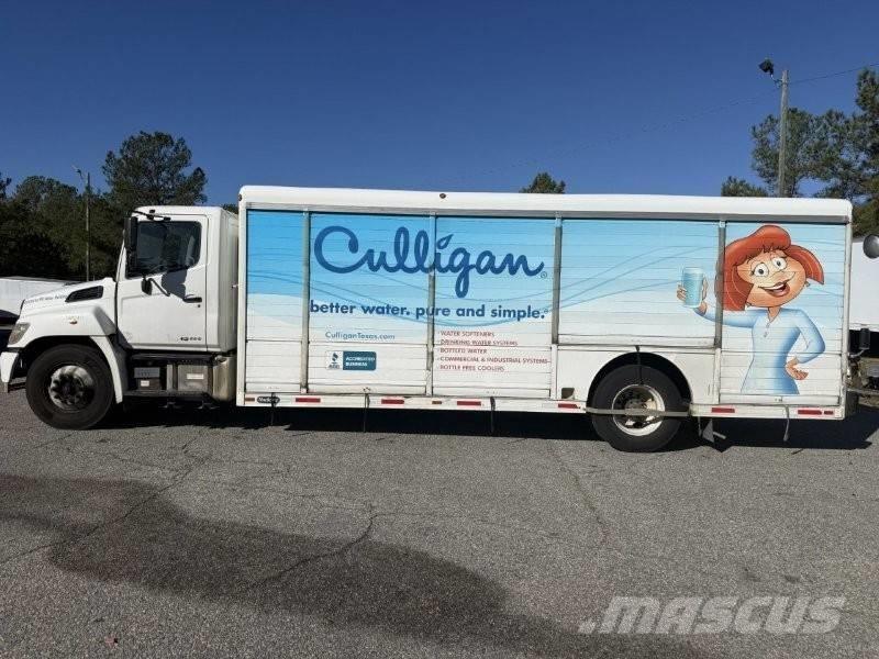 Hino 338 İçecek kamyonları