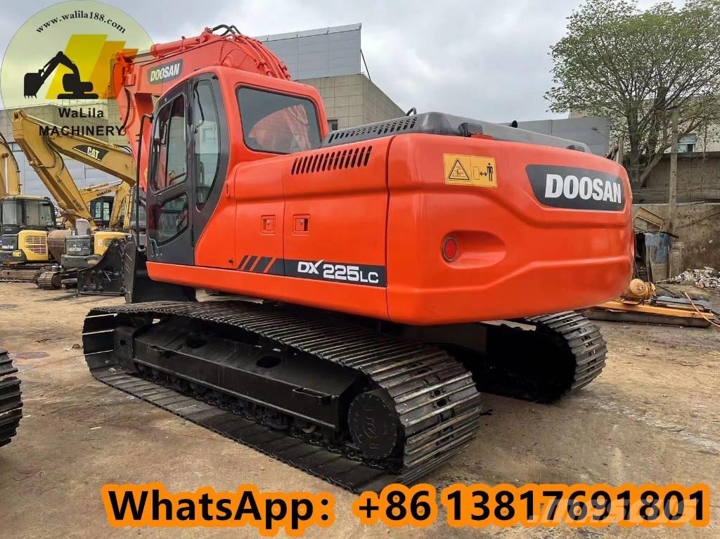 Doosan DX 225 LCA Paletli ekskavatörler