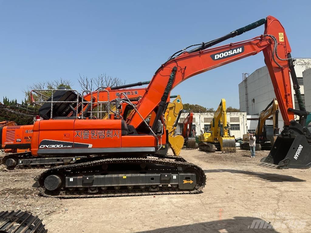 Doosan DX 300 Midi ekskavatörler 7 - 12 t