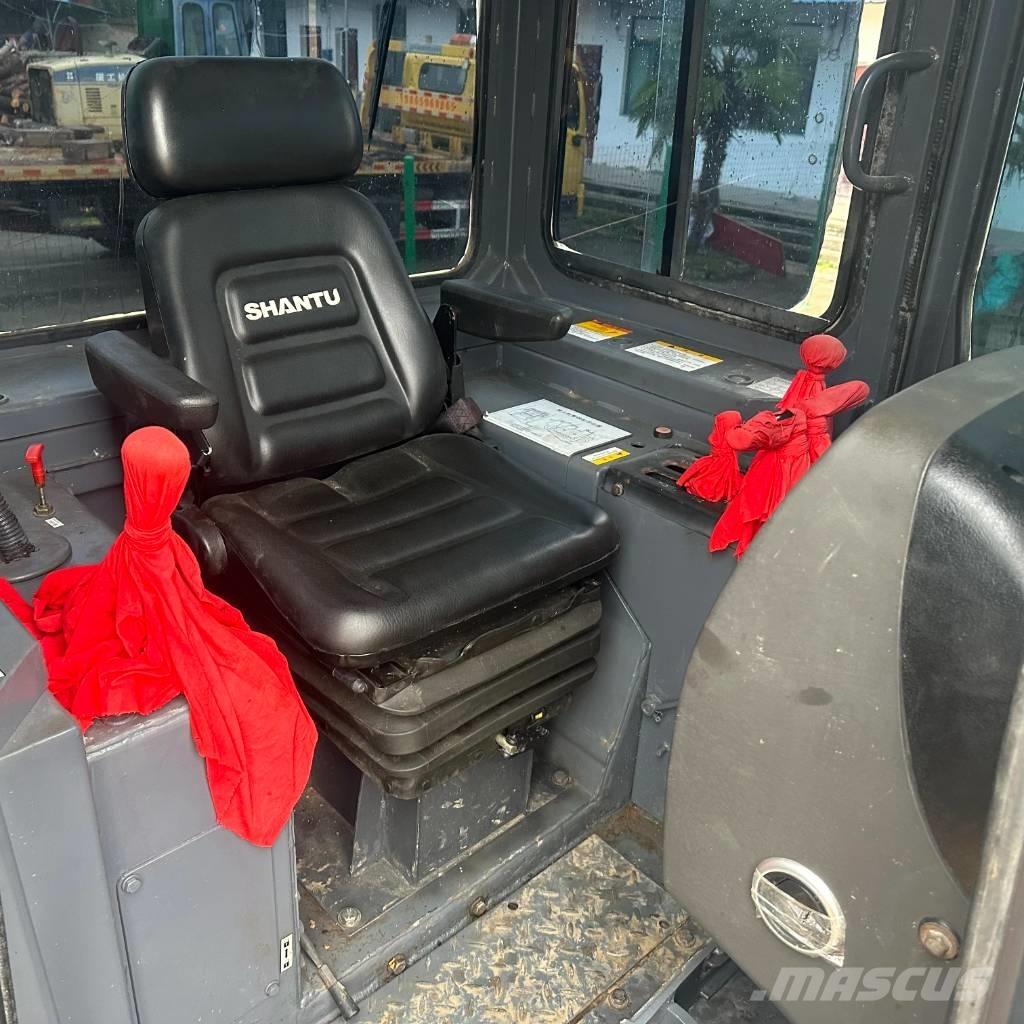 Shantui SD16 Paletli dozerler
