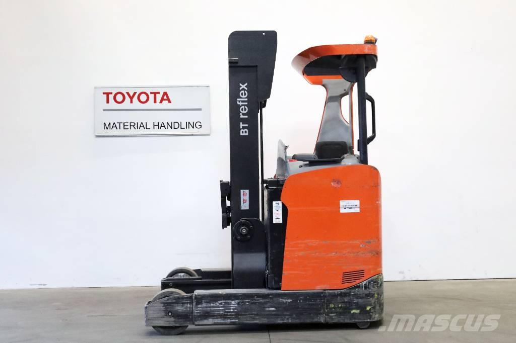 Toyota RRE200H Reach truck - depo içi istif araçları