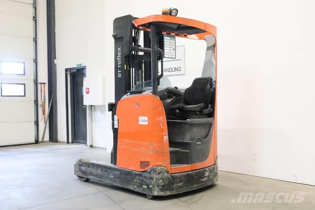 Toyota RRE200H Reach truck - depo içi istif araçları