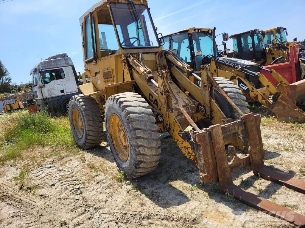 CAT 910 Tekerlekli yükleyiciler