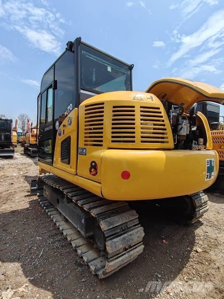 Komatsu PC 70 Paletli ekskavatörler