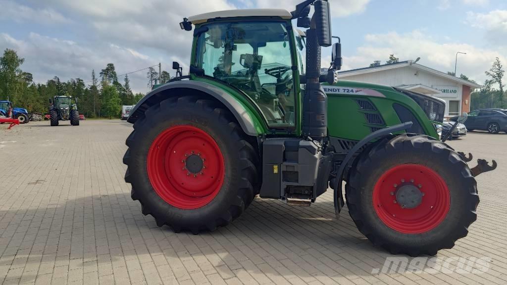 Fendt 724 Profi Plus Traktörler