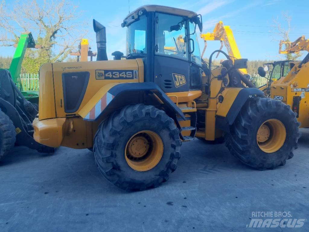 JCB 434S Tarimsal teleskopik yükleyiciler