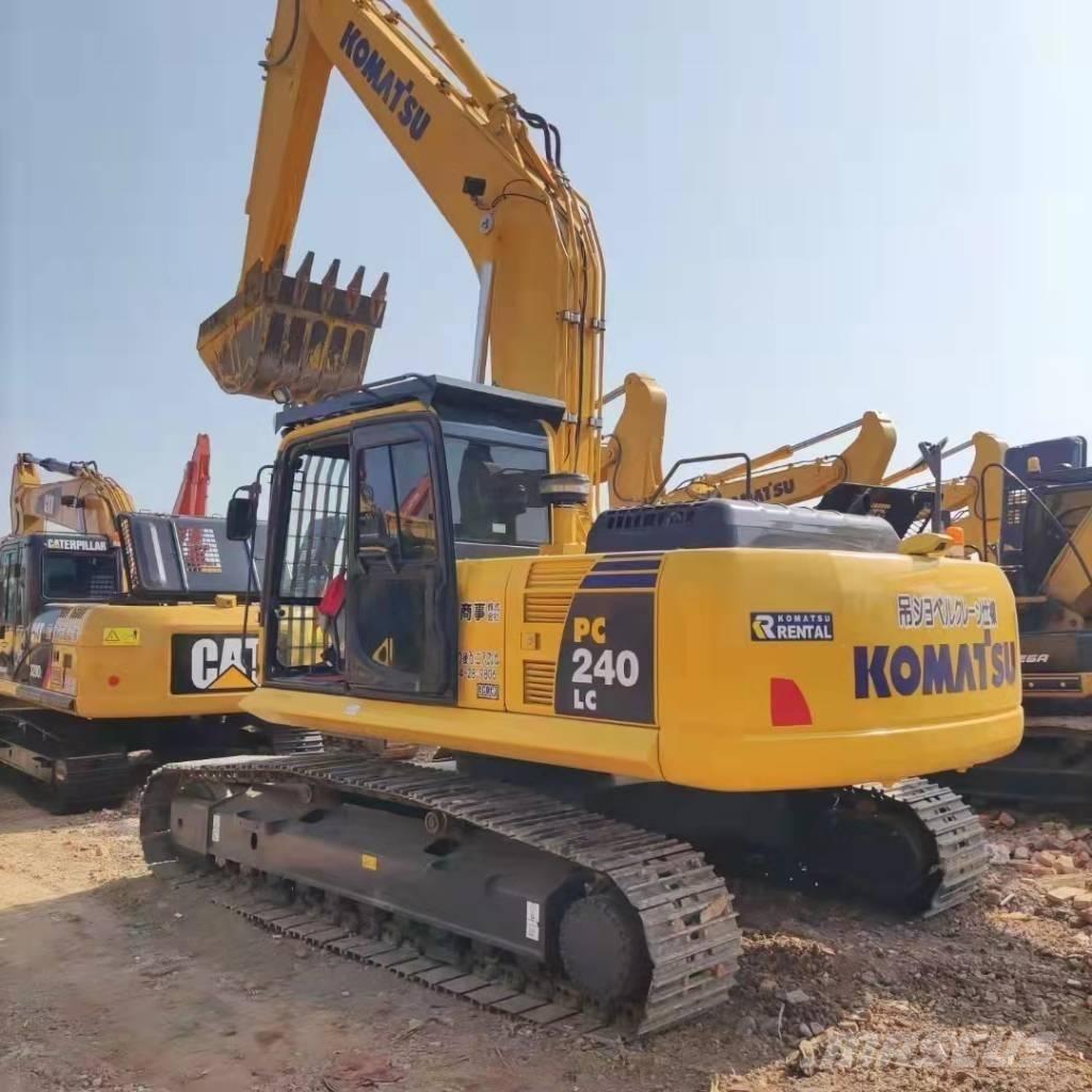 Komatsu PC 240 LC-8 Paletli ekskavatörler