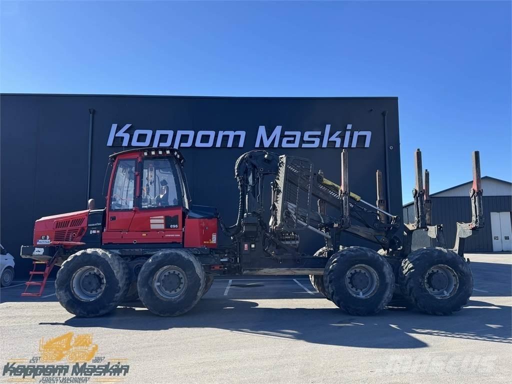 Komatsu 895 Tomruk yükleyici traktörler