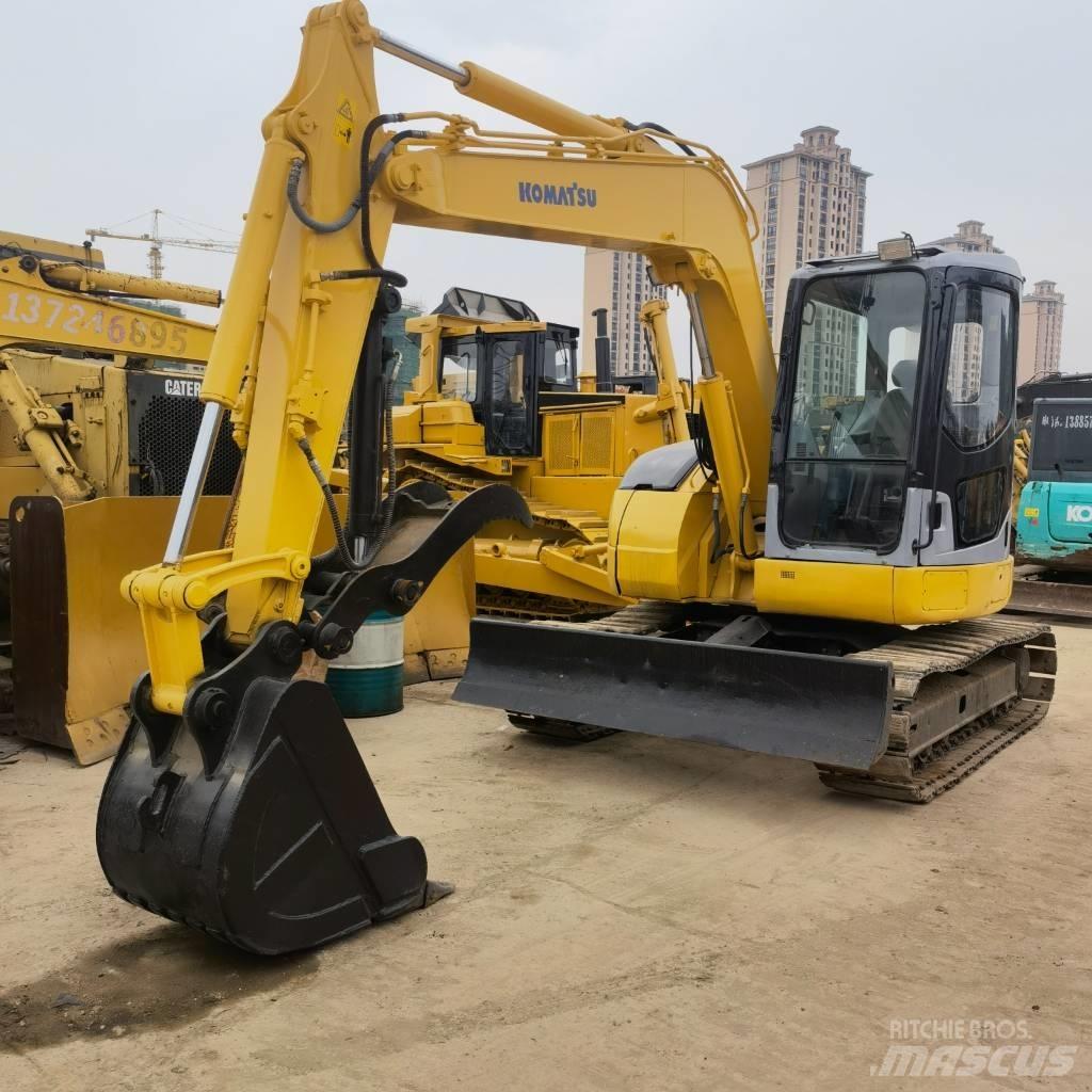 Komatsu PC78US-6 Paletli ekskavatörler