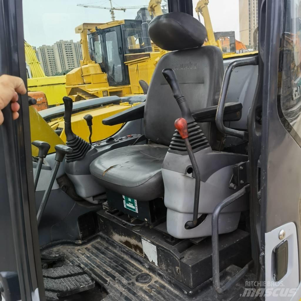 Komatsu PC78US-6 Paletli ekskavatörler