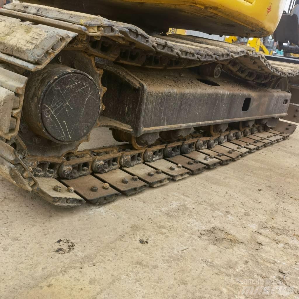 Komatsu PC78US-6 Paletli ekskavatörler