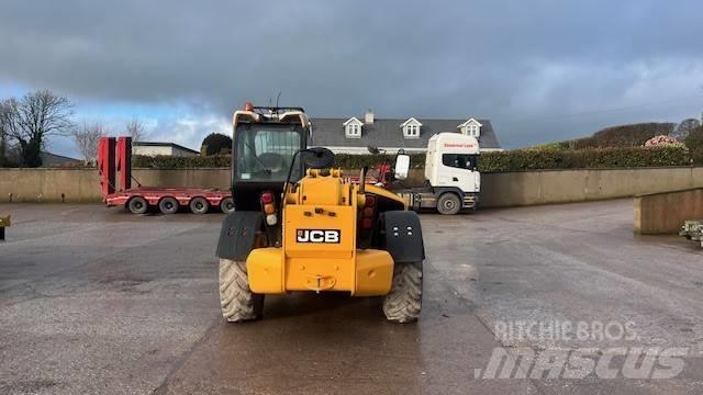 JCB 535-140 Tarimsal teleskopik yükleyiciler