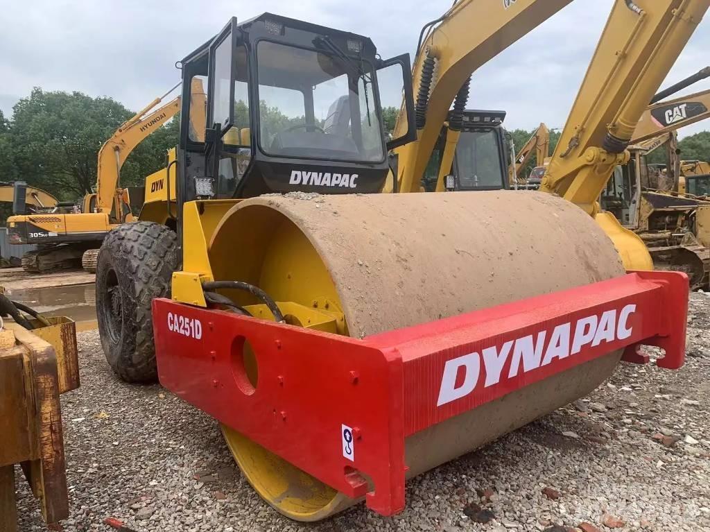 Dynapac CA 251 D Tek tamburlu silindirler