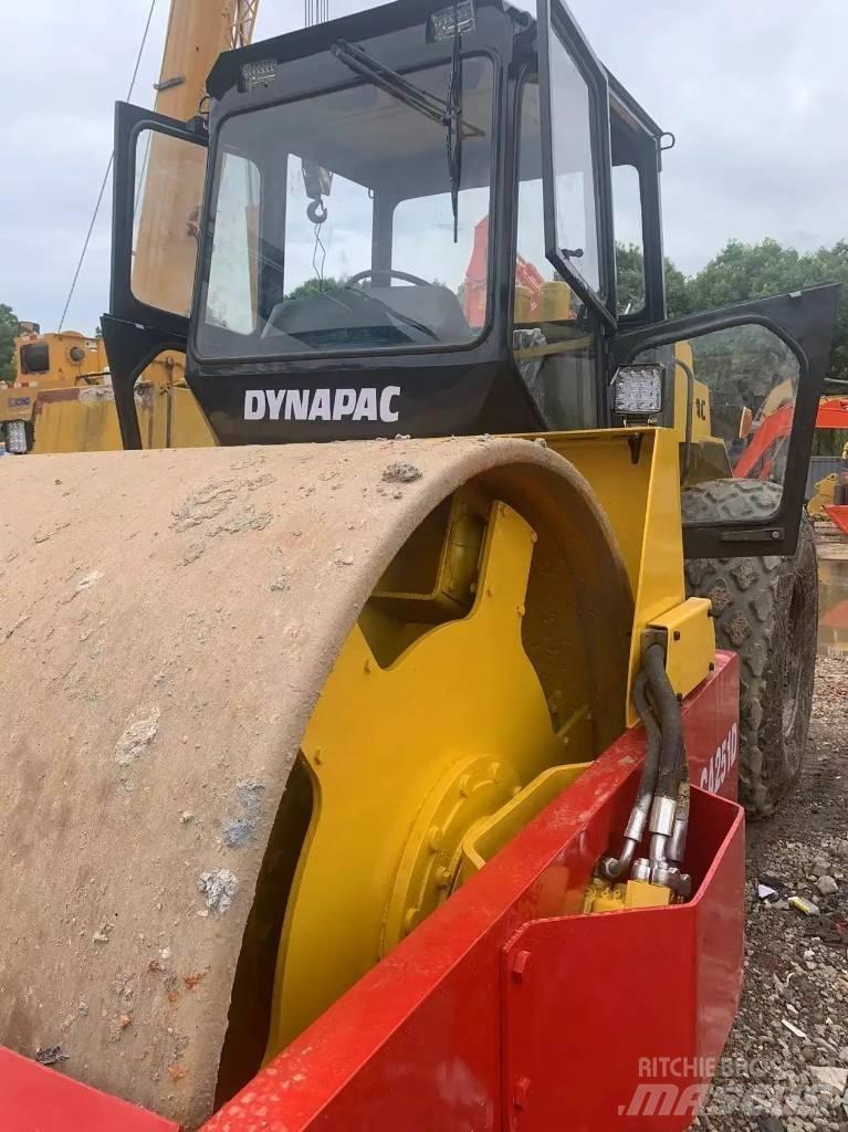 Dynapac CA 251 D Tek tamburlu silindirler