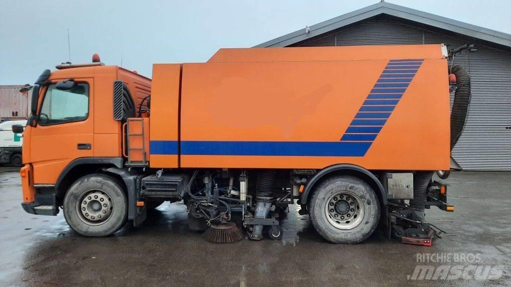 Volvo FM9 + Beam CX800 Süpürme kamyonları