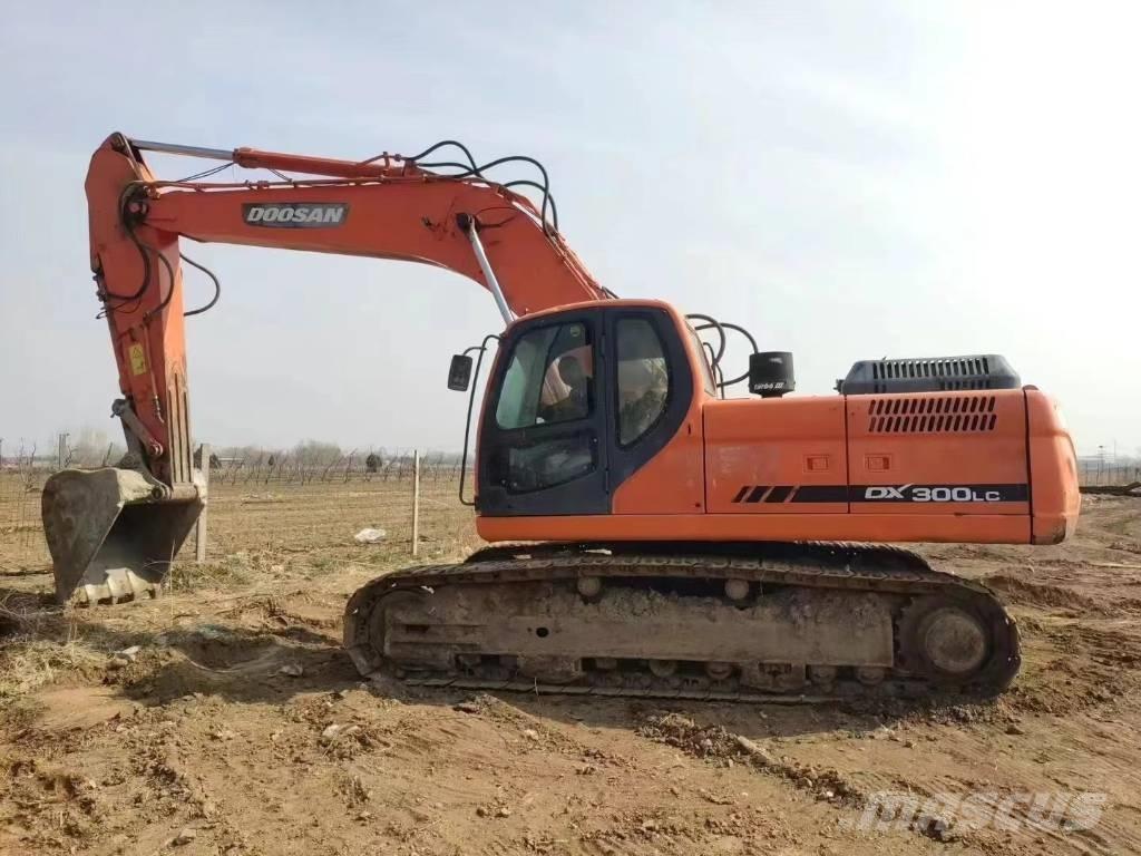 Doosan DX300LC Paletli ekskavatörler