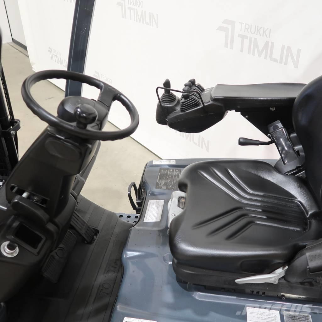 Toyota 8FBE15T Elektrikli forkliftler