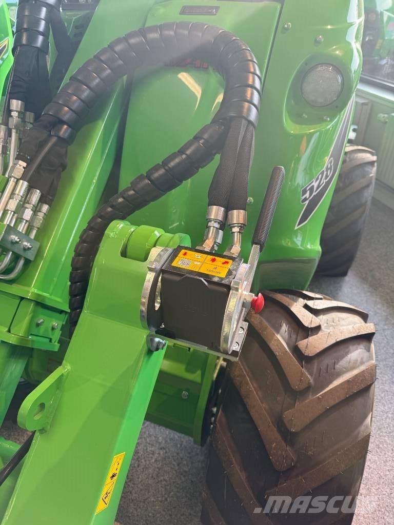 Avant 528 Skid steer loderler
