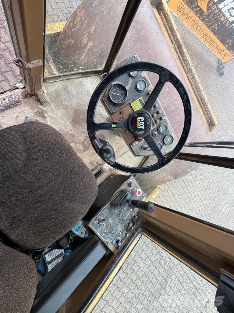 CAT CS 563 AW Tek tamburlu silindirler